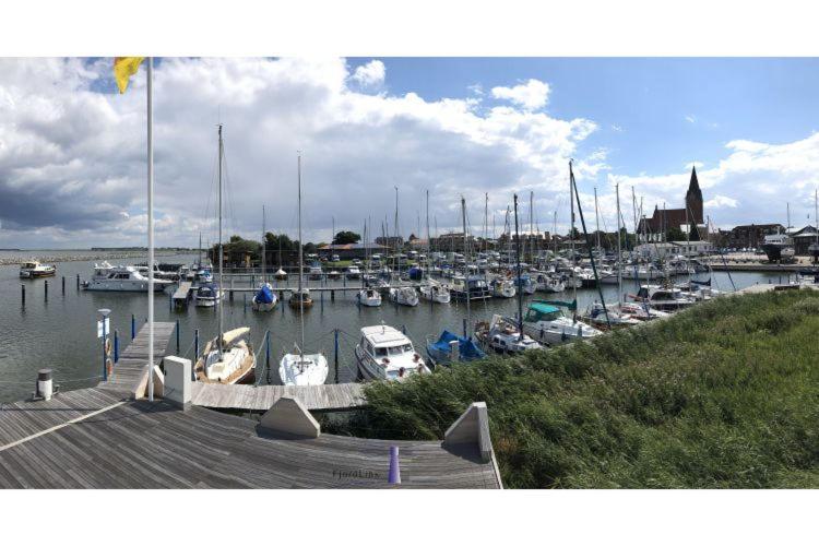 Hausboot Fjord Baltica Mit Dachterrasse In Barth Hotel Екстериор снимка